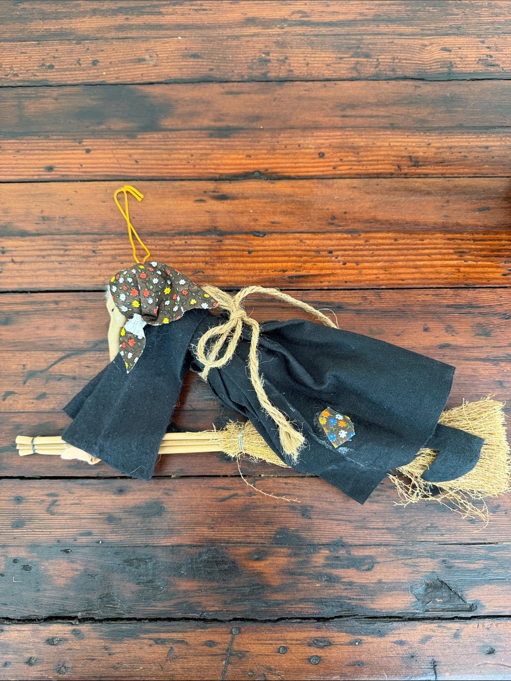 Vintage Good Luck Black Fabric Flying Kitchen Witch With Broom. - Picture 7 of 9